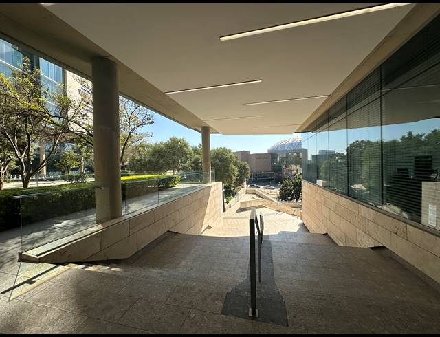 892M² OFFICE TO LET IN SANDTON CENTRAL